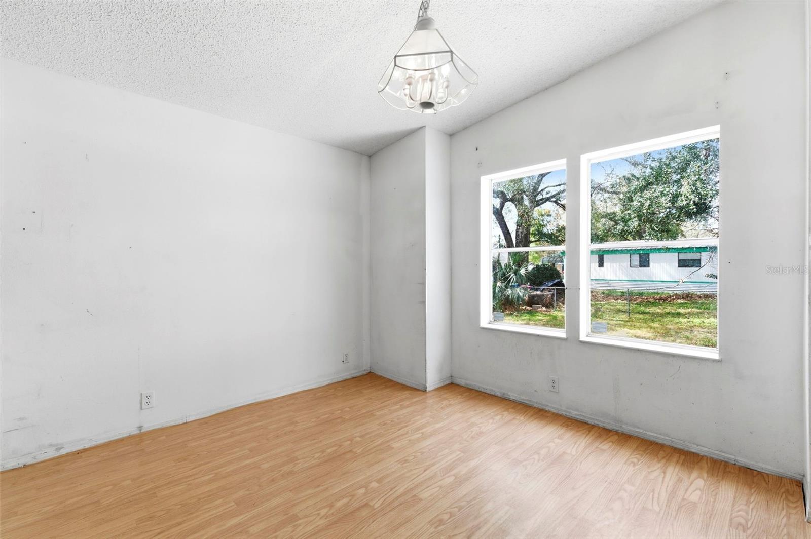 Image 14 of 45 For 4108 Wedgemere Drive