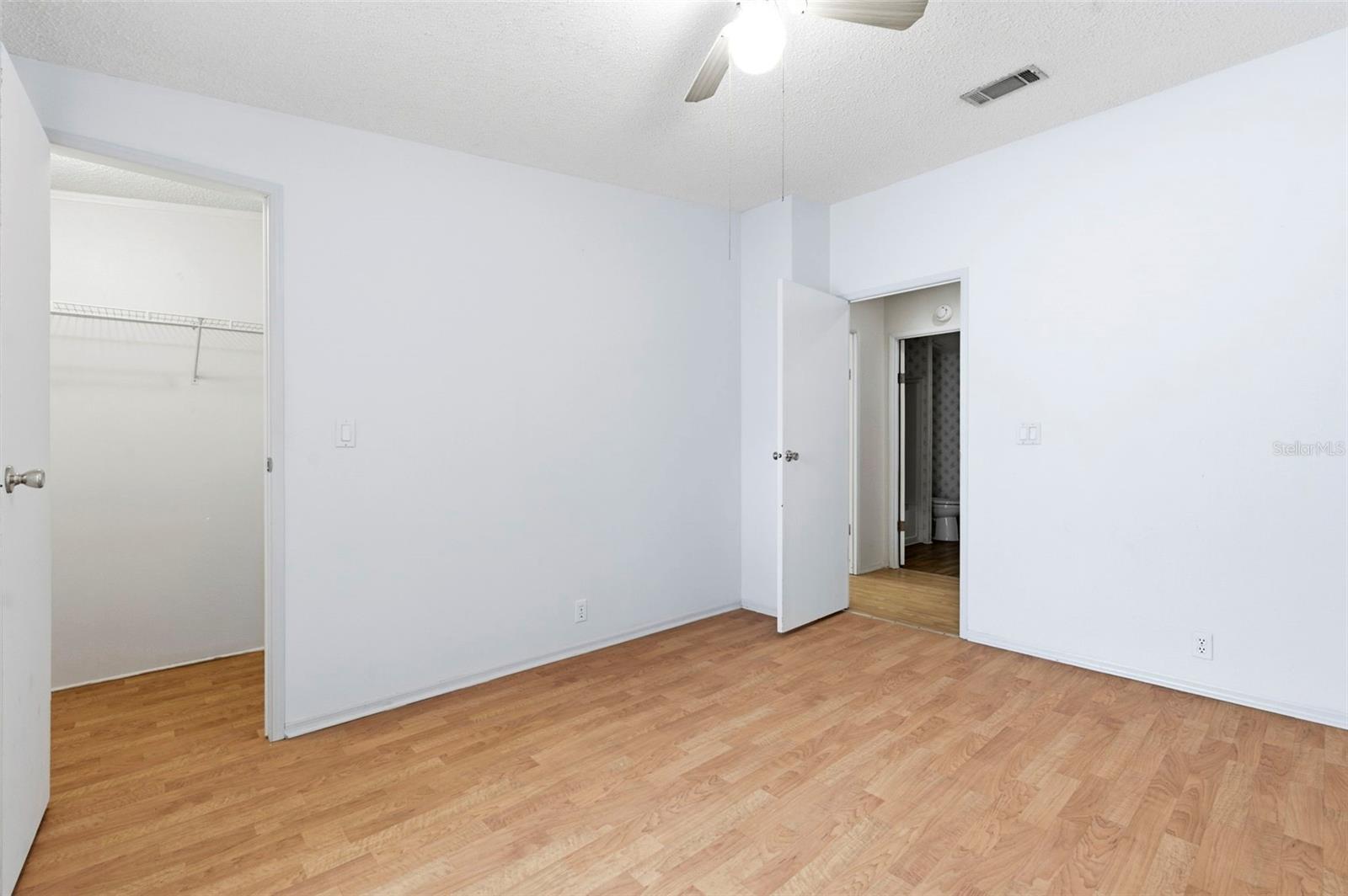 Image 23 of 45 For 4108 Wedgemere Drive