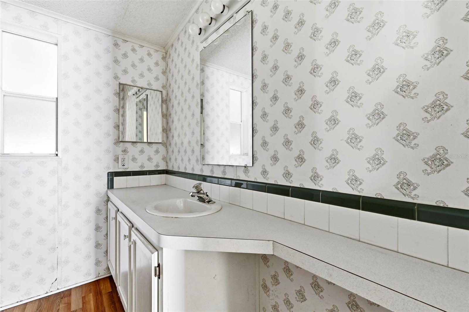 Image 25 of 45 For 4108 Wedgemere Drive