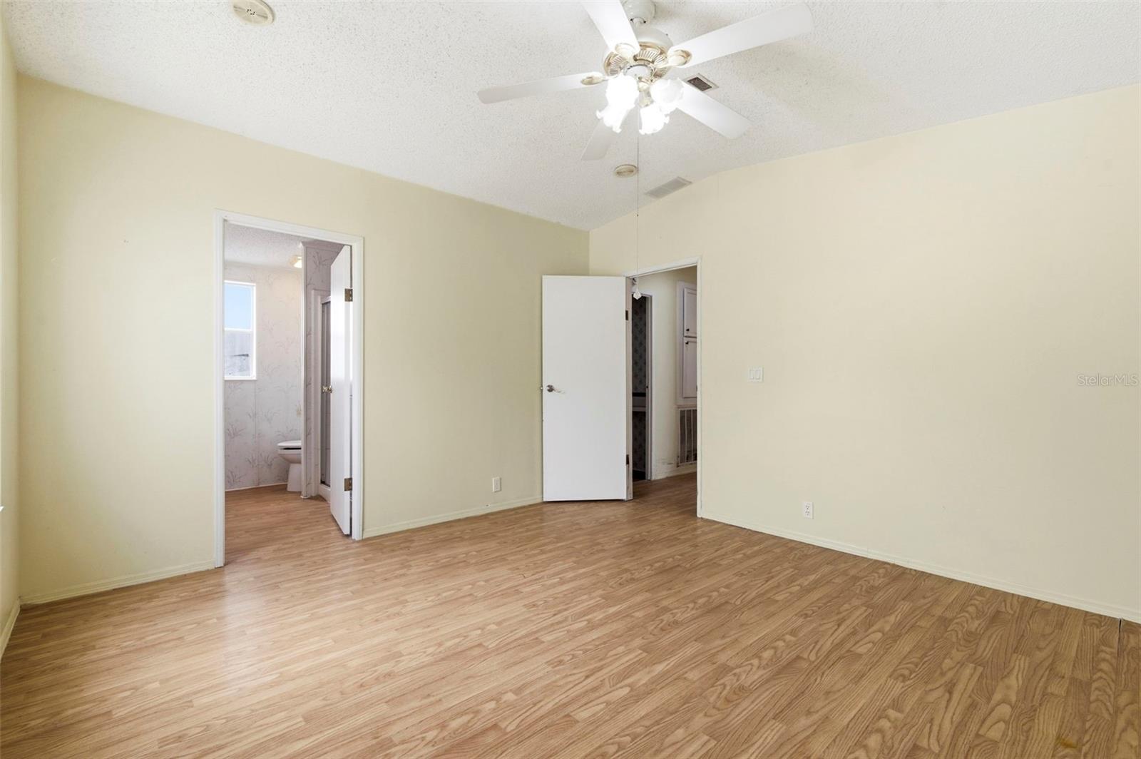 Image 30 of 45 For 4108 Wedgemere Drive