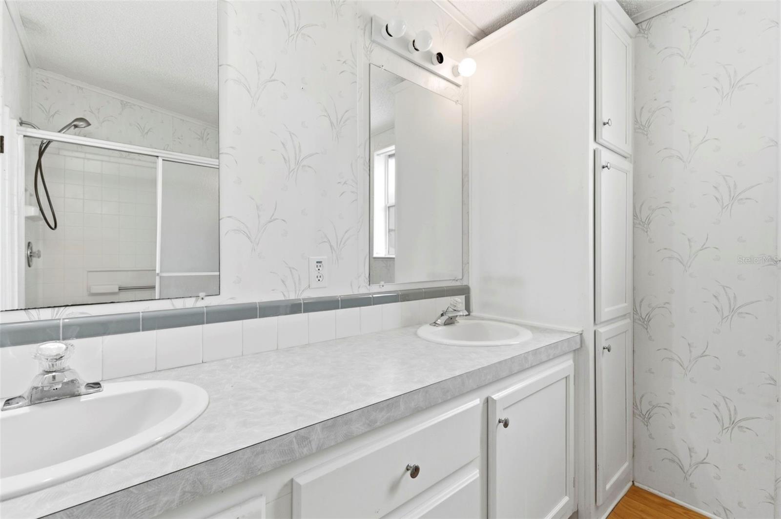 Image 33 of 45 For 4108 Wedgemere Drive