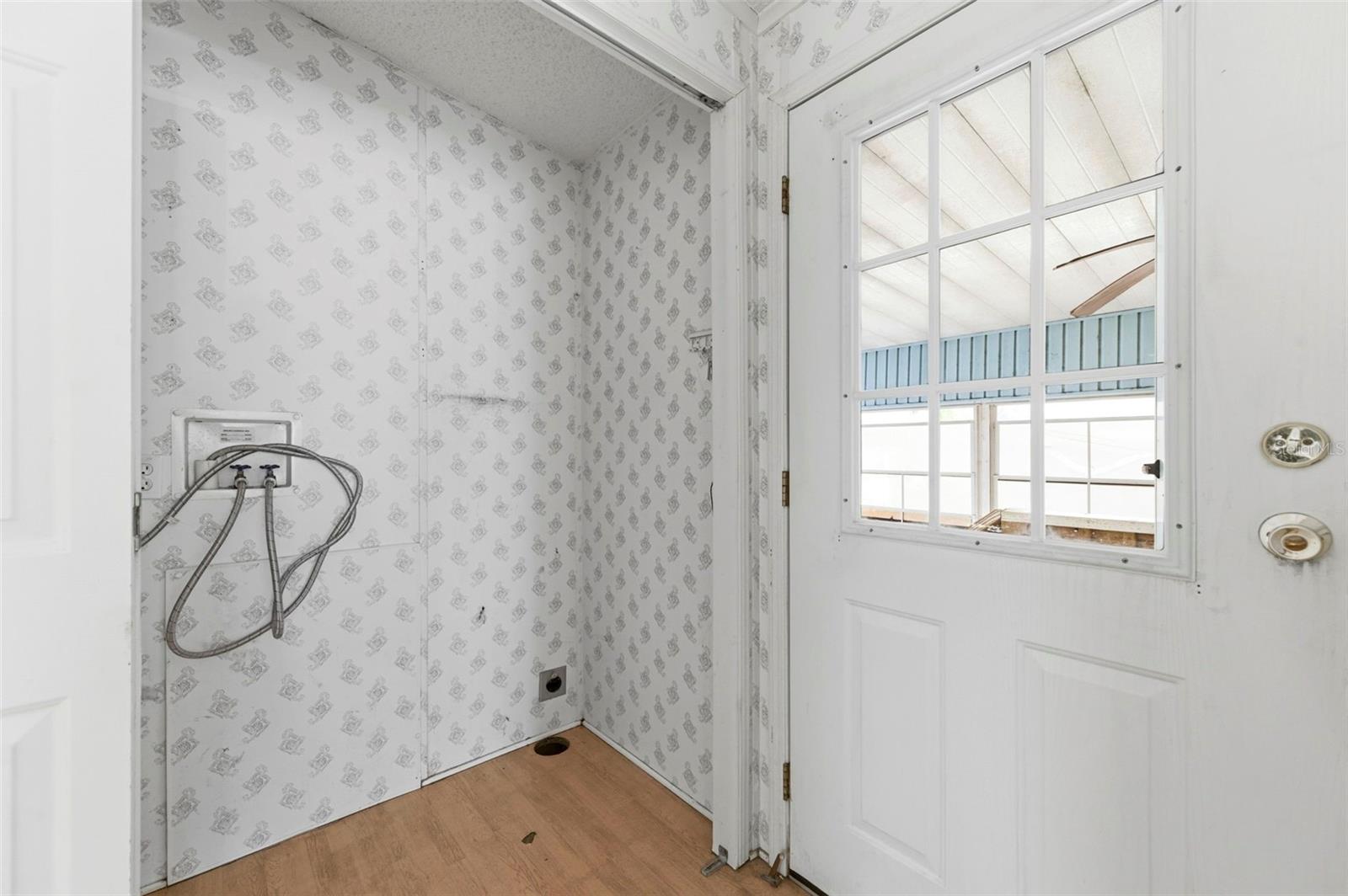 Image 7 of 45 For 4108 Wedgemere Drive