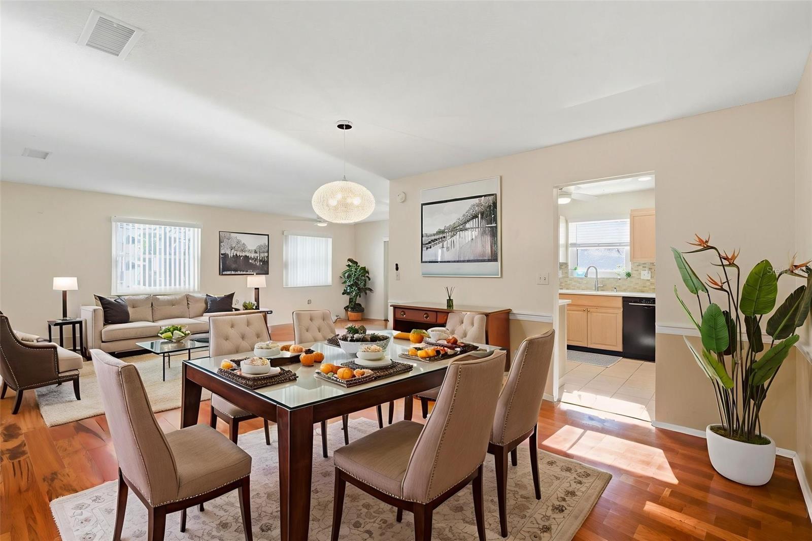 Image 3 of 38 For 6188 80th Street N 310