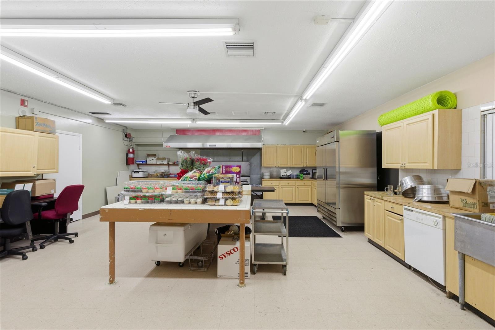 Image 32 of 38 For 6188 80th Street N 310