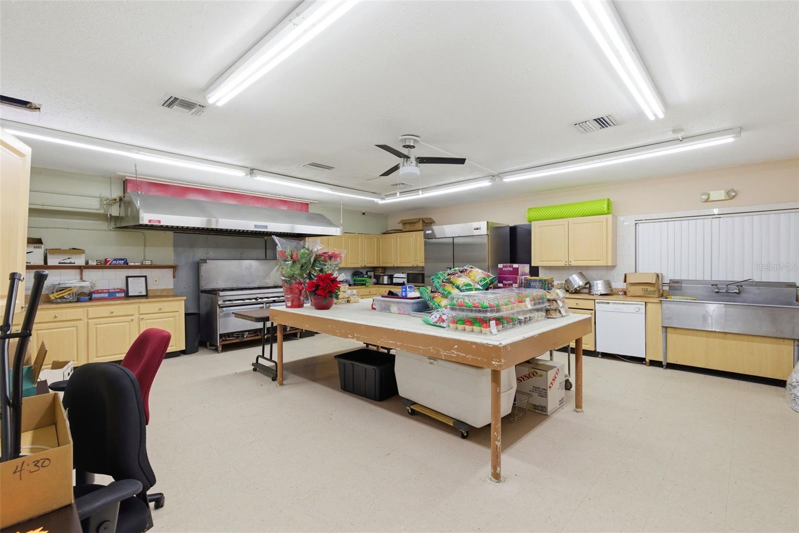 Image 33 of 38 For 6188 80th Street N 310