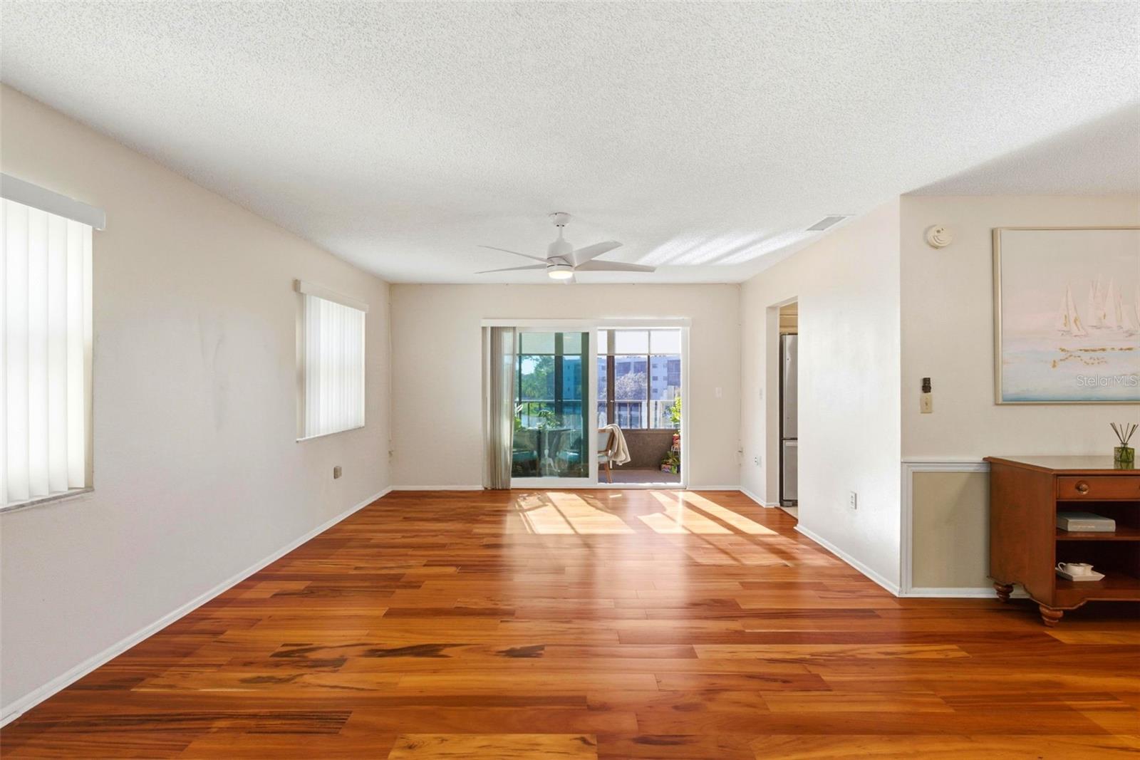 Image 9 of 38 For 6188 80th Street N 310