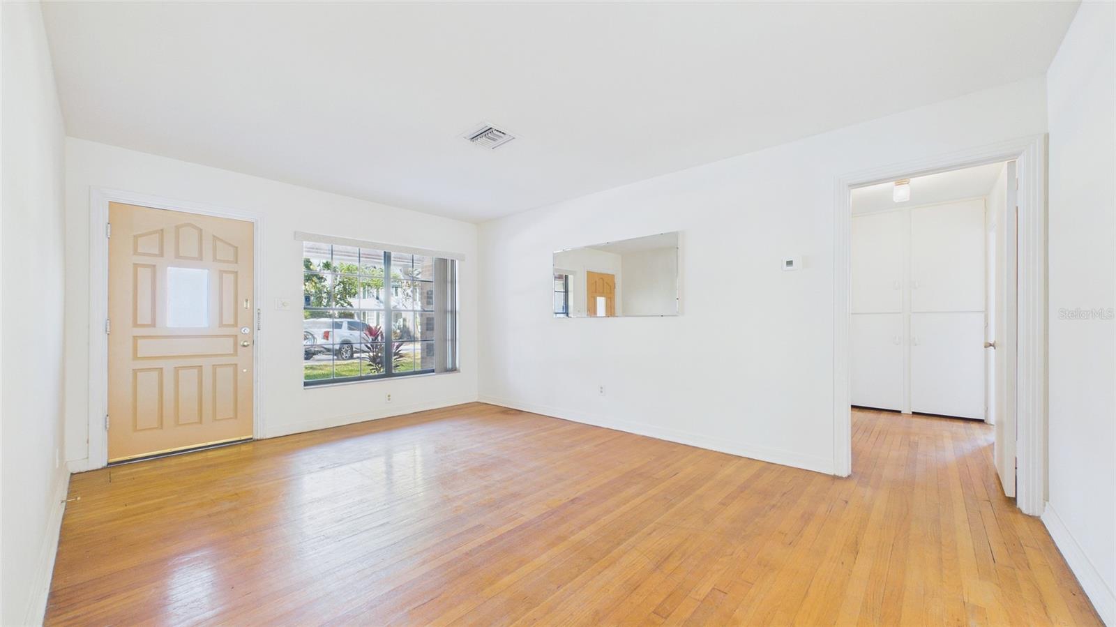 Image 10 of 45 For 3112 Julia Circle