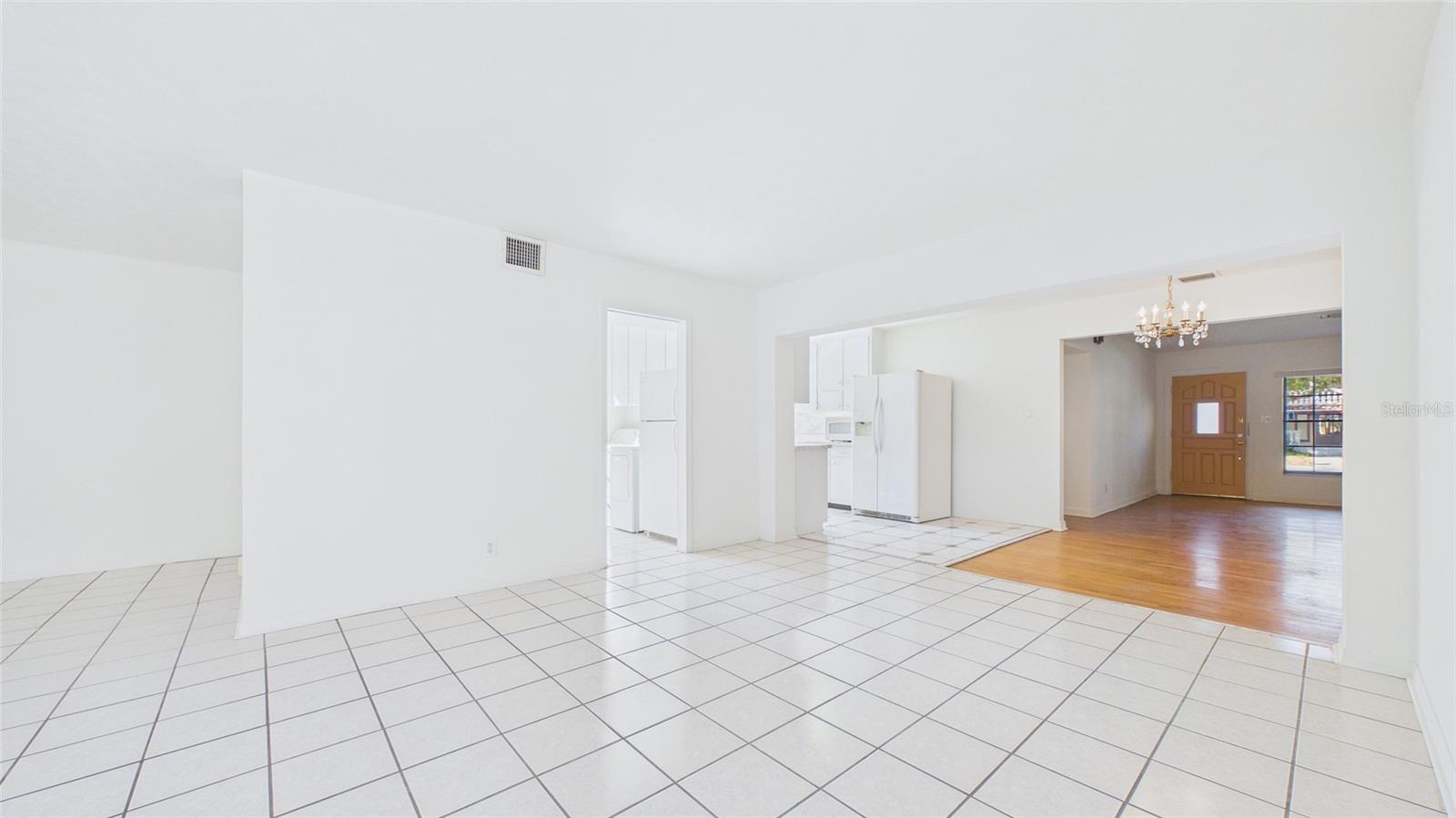 Image 12 of 45 For 3112 Julia Circle