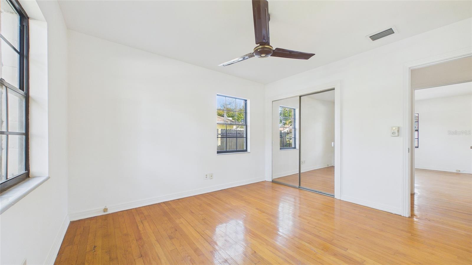 Image 35 of 45 For 3112 Julia Circle