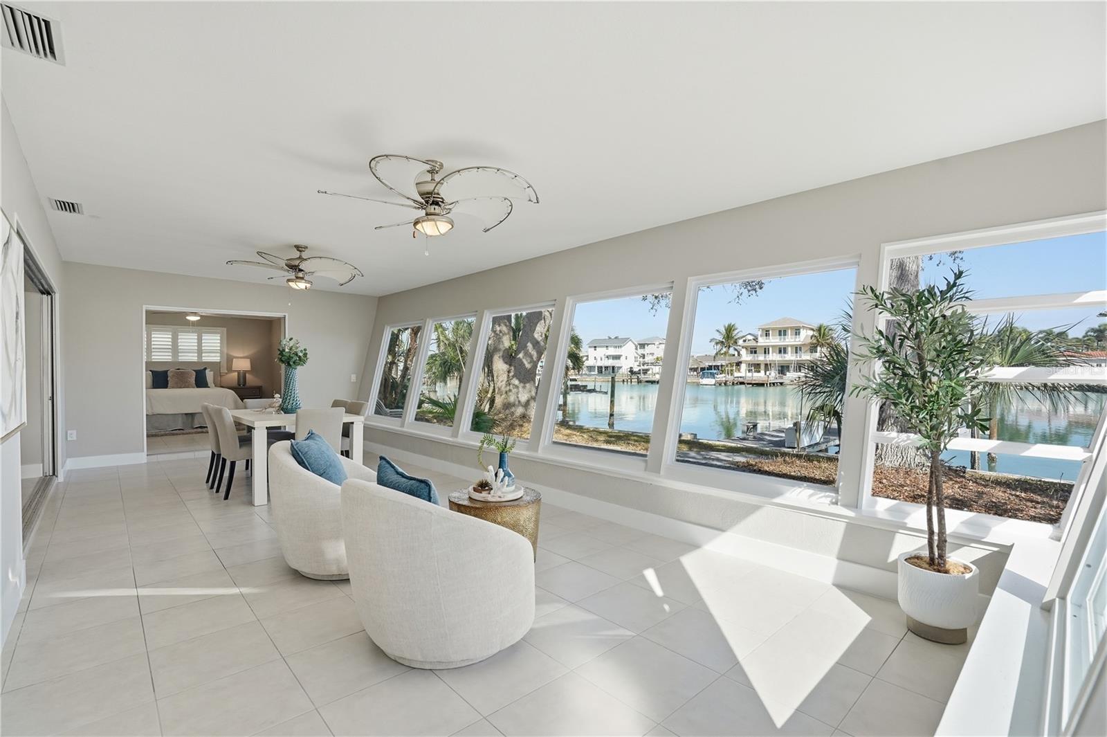 Image 15 of 42 For 541 Lillian Drive