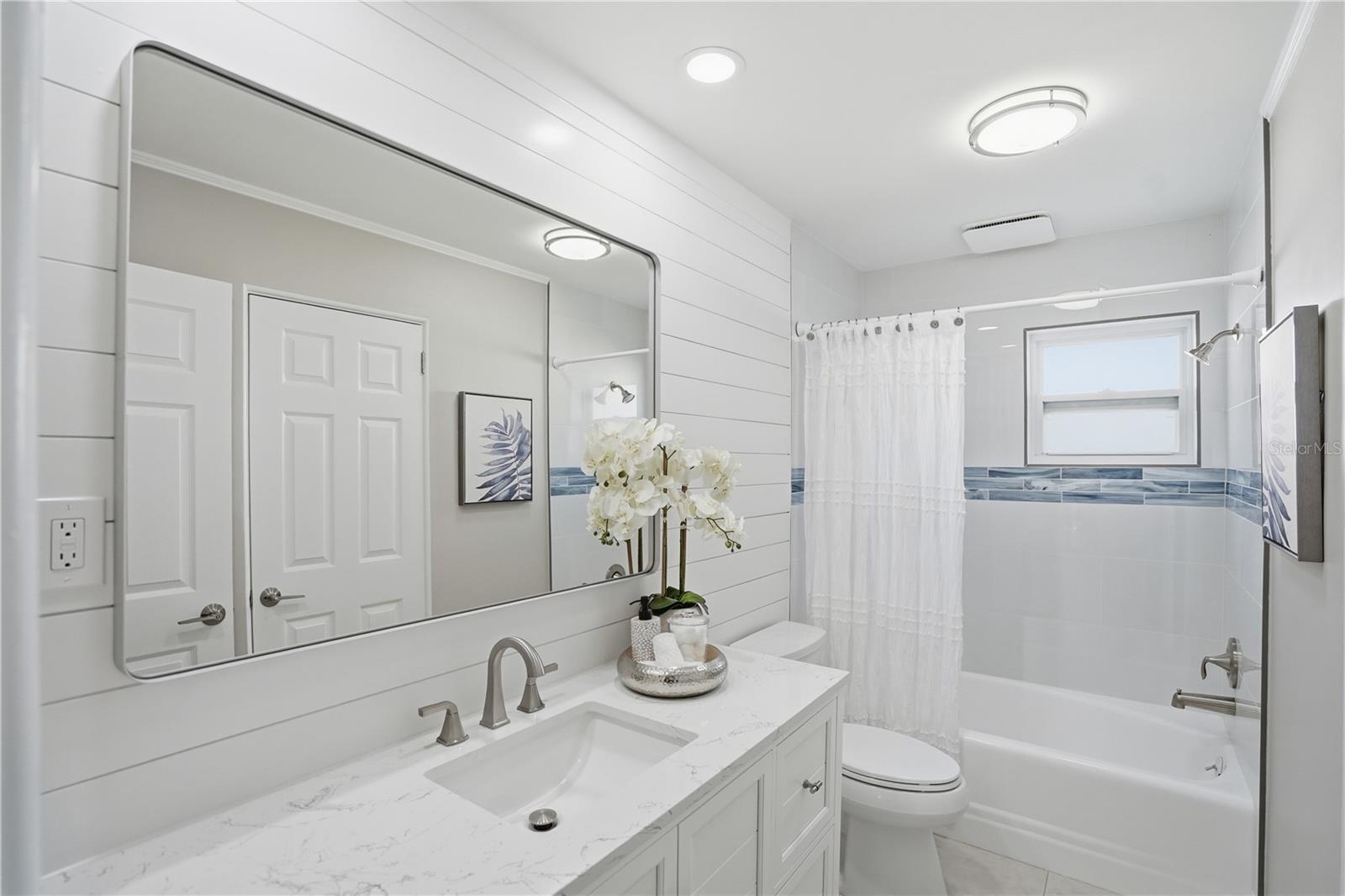 Image 24 of 42 For 541 Lillian Drive