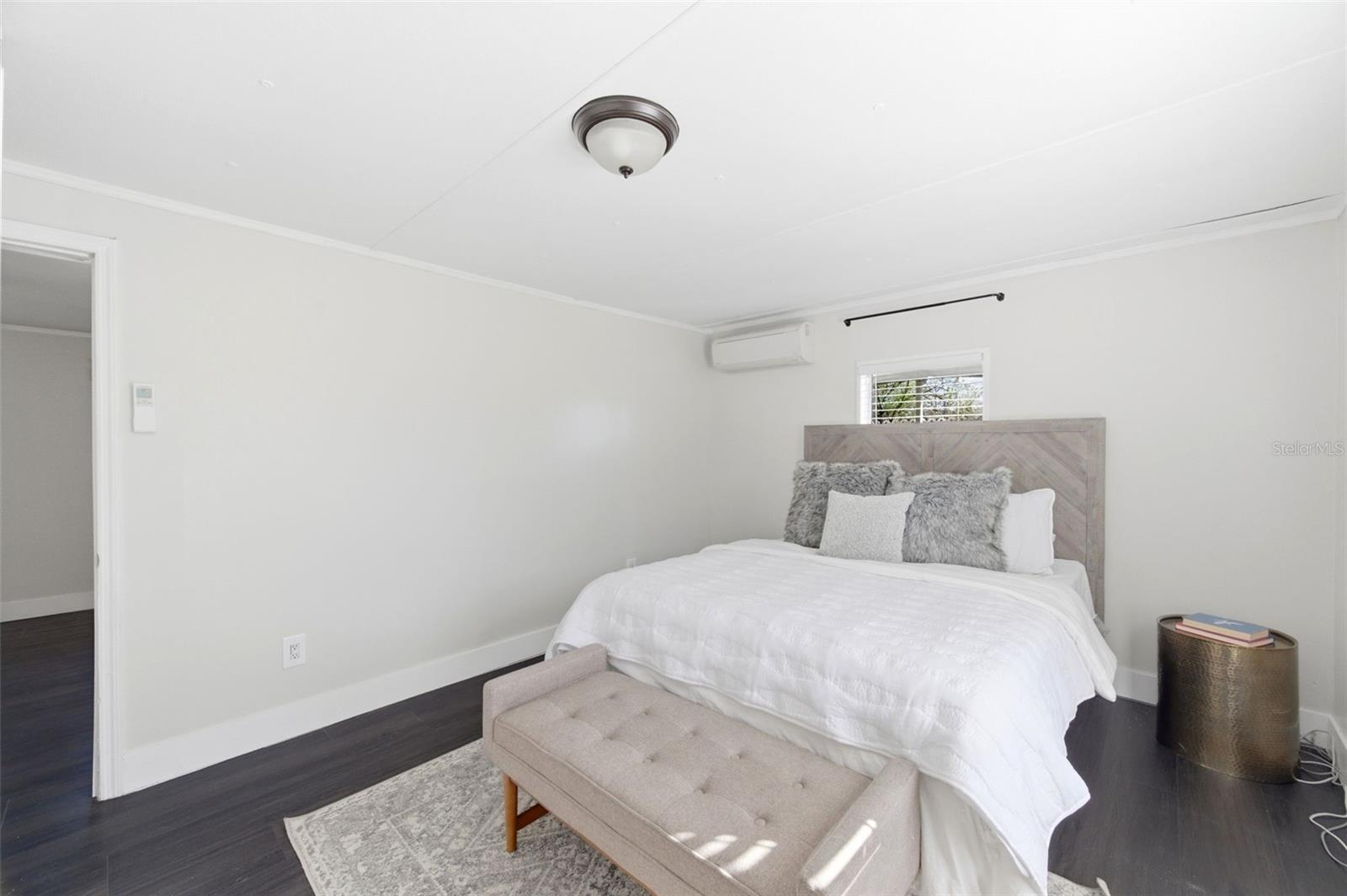 Listing photo id 22 for 6329 Saddletree Drive