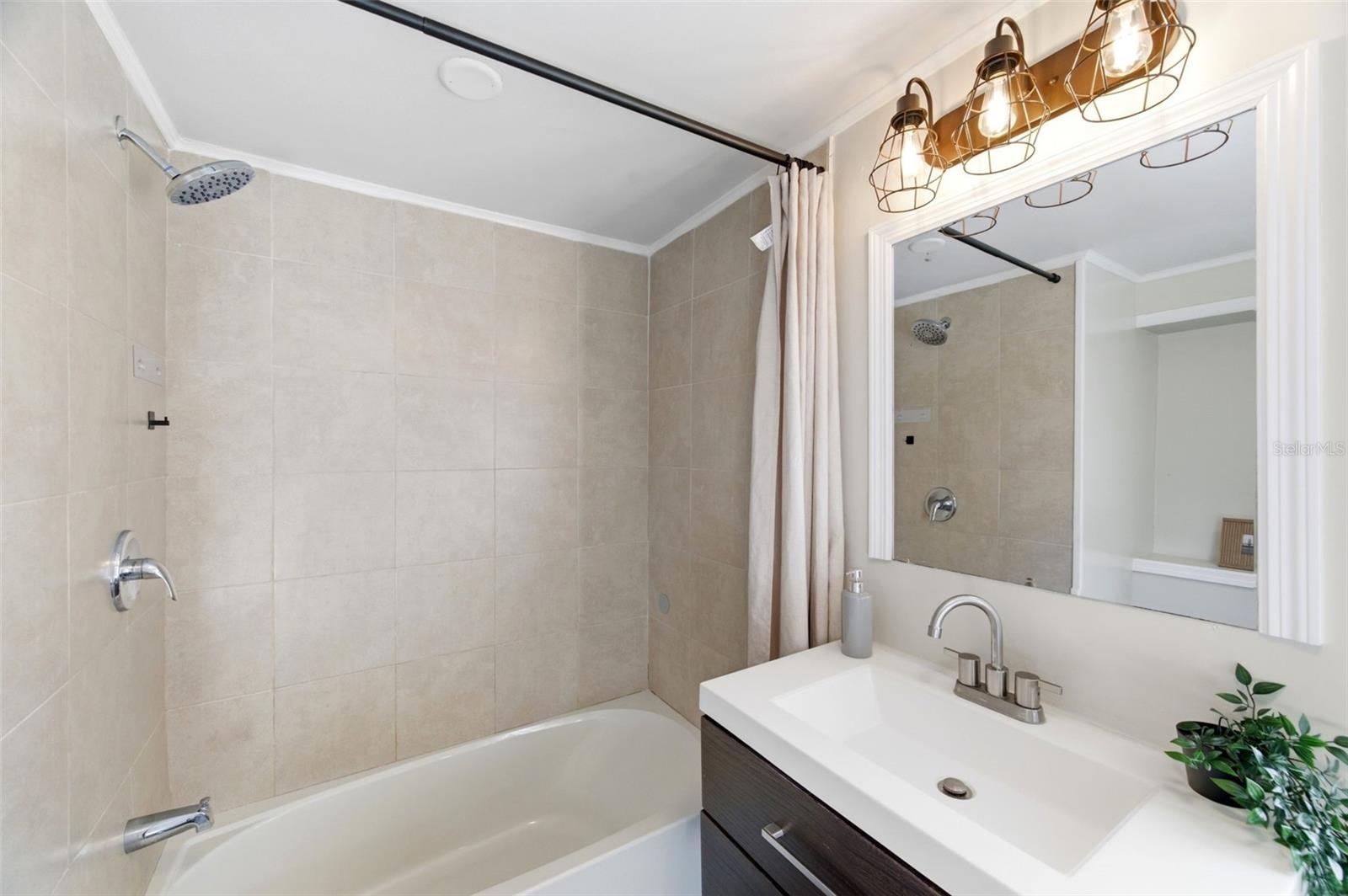 Listing photo id 38 for 6329 Saddletree Drive