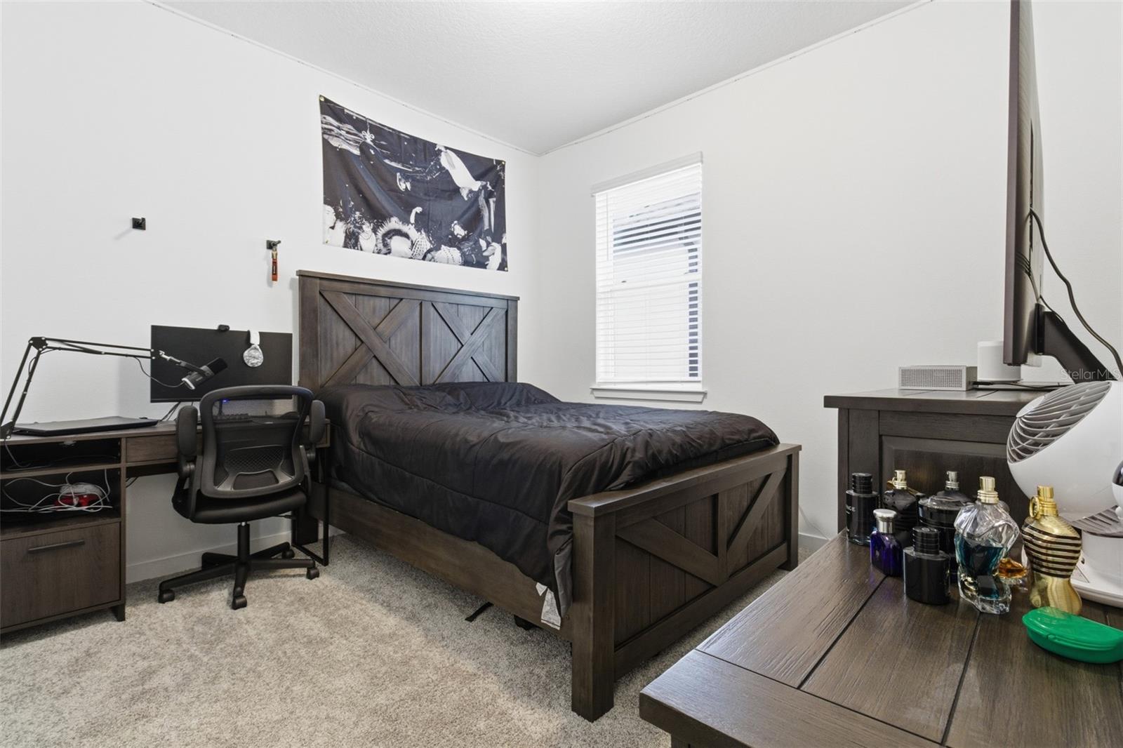 Image 6 of 13 For 9738 Redwood Heights Loop