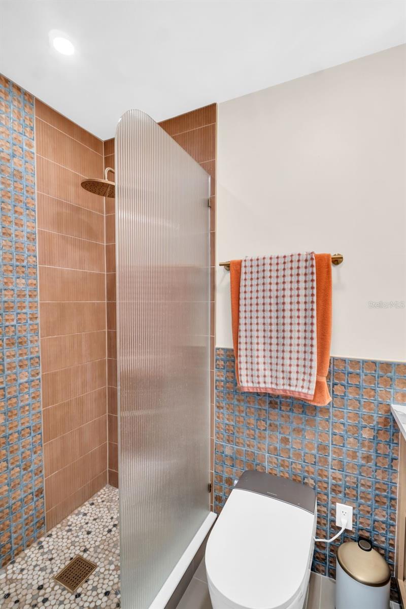 Image 21 of 51 For 16613 Gulf Boulevard