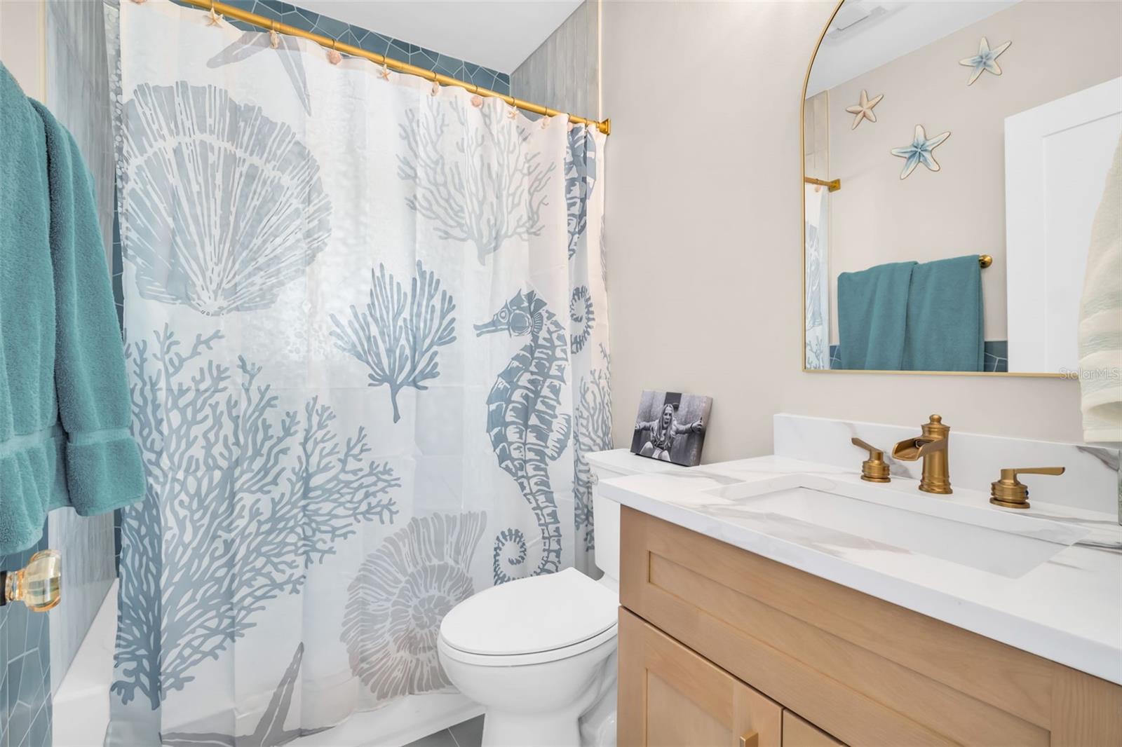 Image 24 of 51 For 16613 Gulf Boulevard