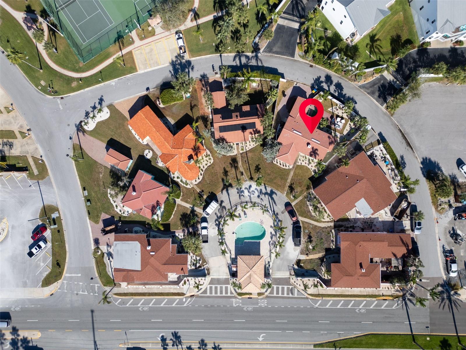 Image 42 of 51 For 16613 Gulf Boulevard