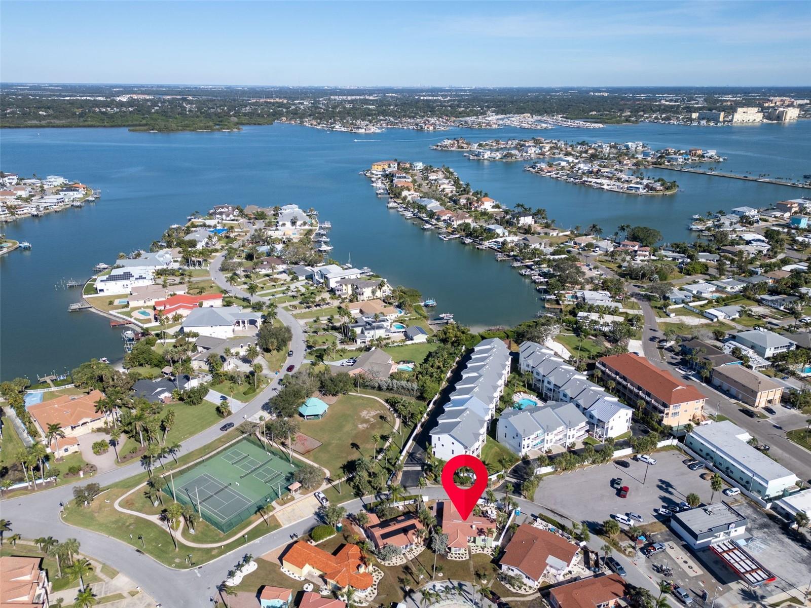 Image 46 of 51 For 16613 Gulf Boulevard