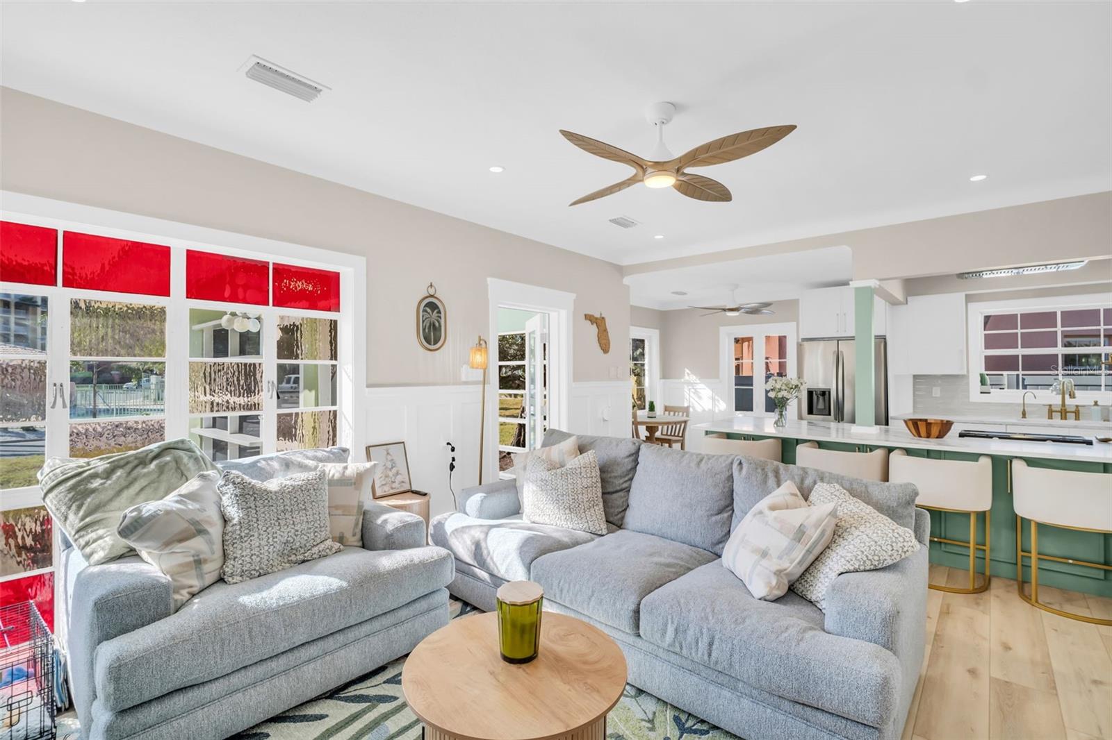 Image 7 of 51 For 16613 Gulf Boulevard