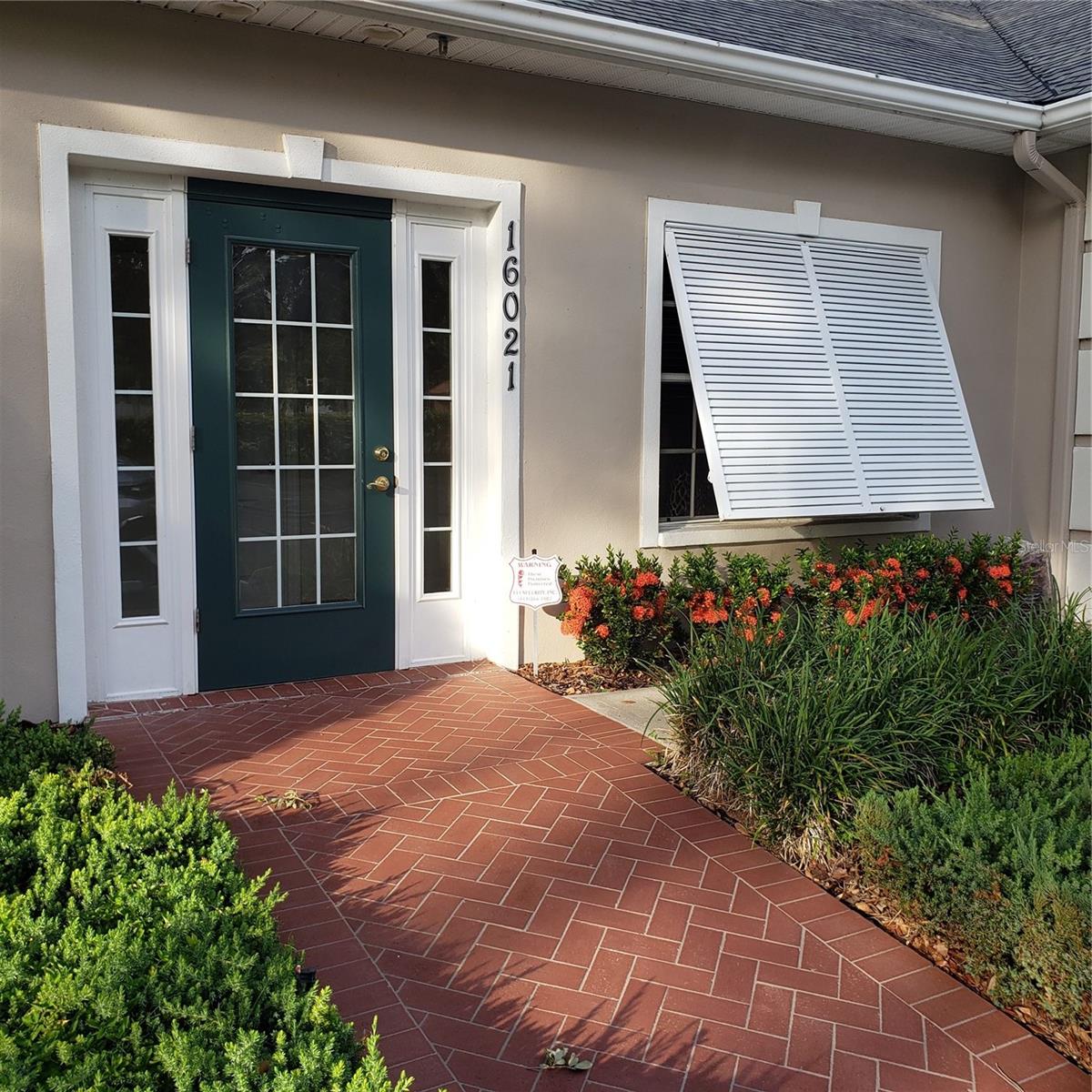 Listing photo id 1 for 16013 Florida Avenue