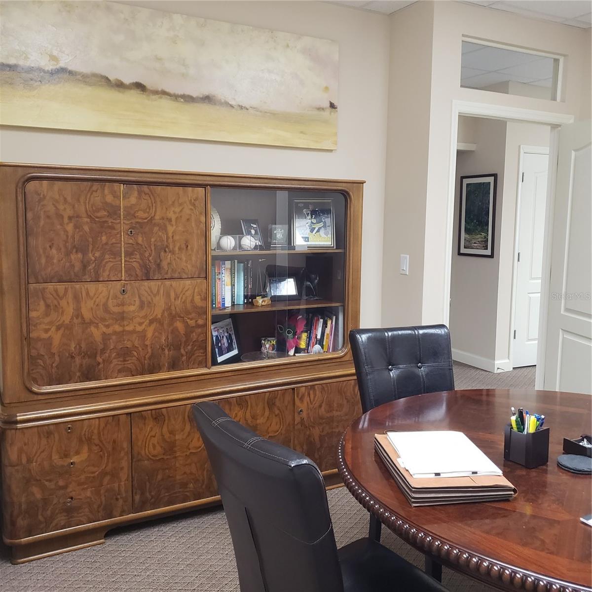 Listing photo id 4 for 16013 Florida Avenue