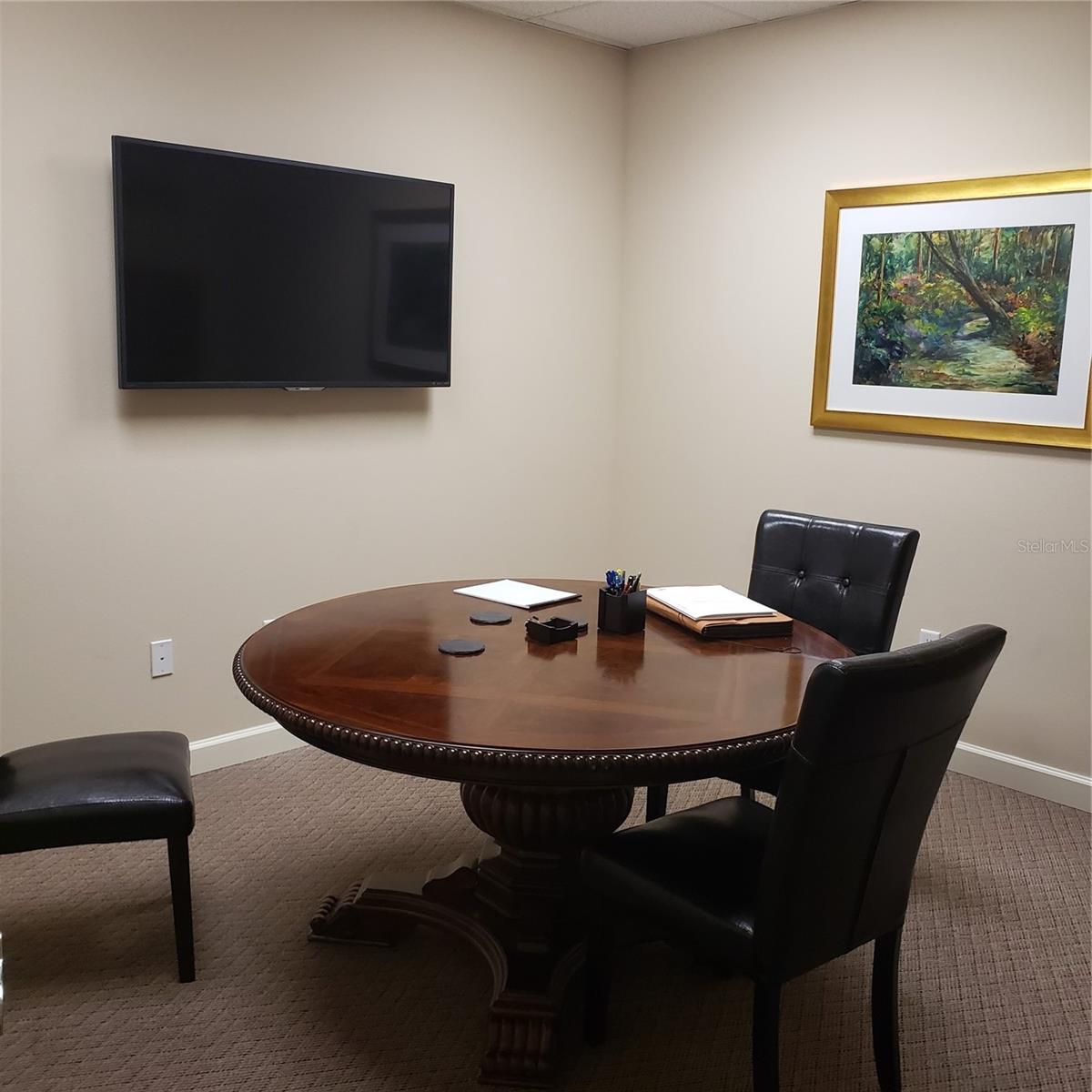 Listing photo id 5 for 16013 Florida Avenue