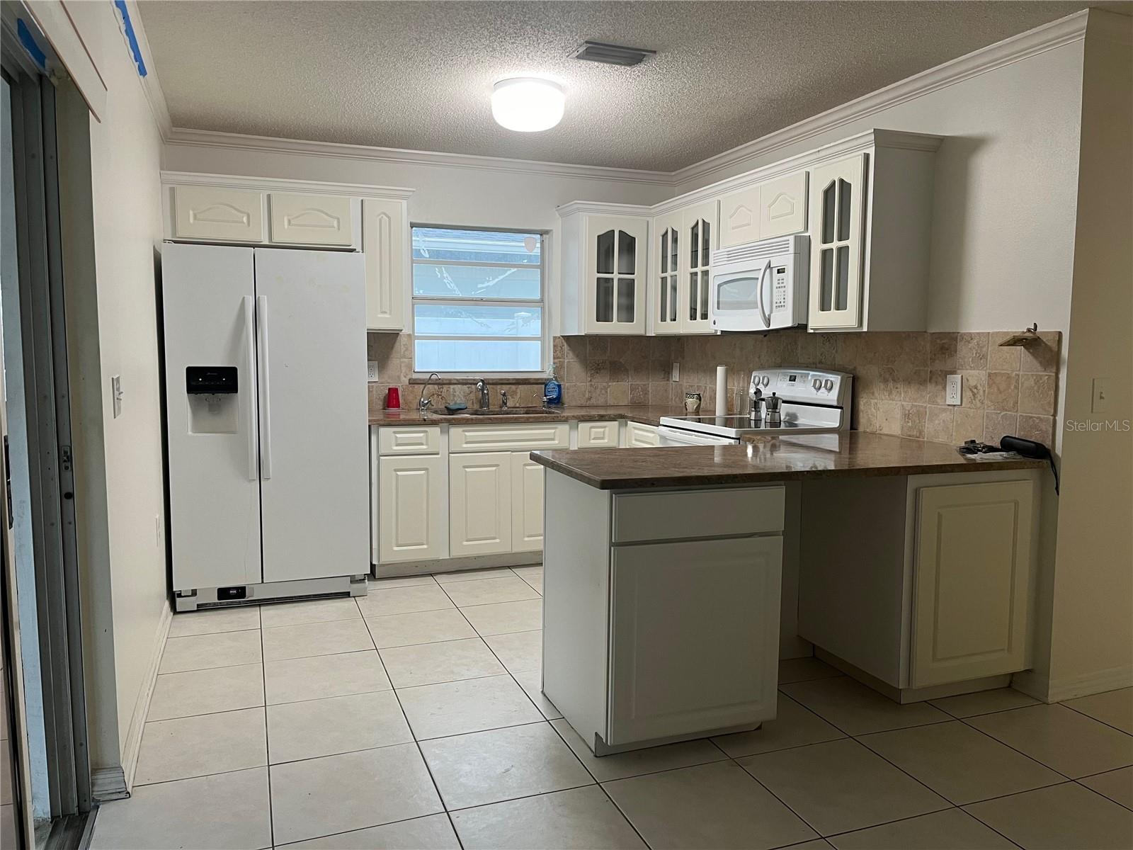 Image 4 of 19 For 3021 Tampa Bay Boulevard