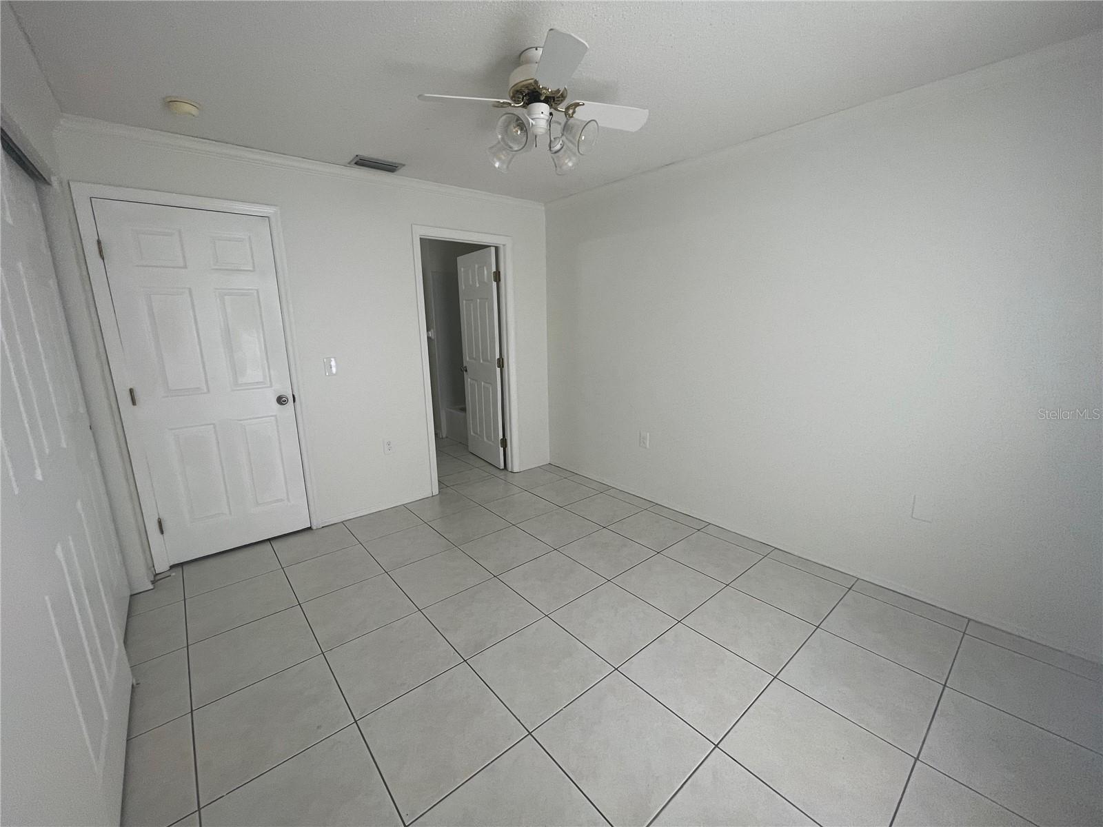 Image 8 of 19 For 3021 Tampa Bay Boulevard