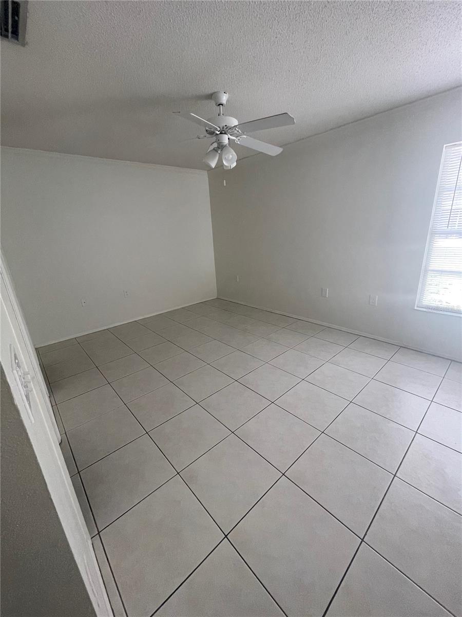 Image 9 of 19 For 3021 Tampa Bay Boulevard