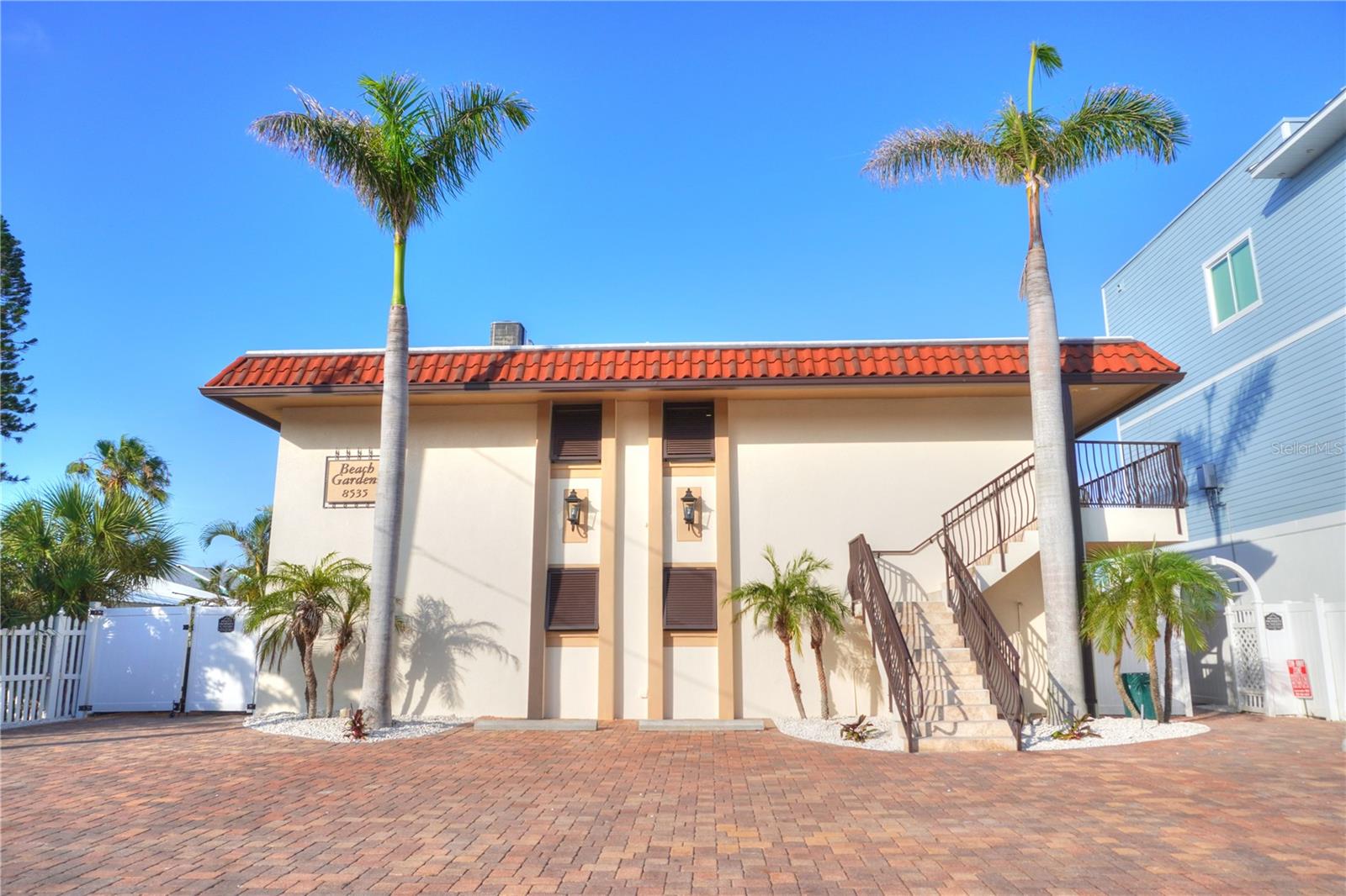 Image 4 of 26 For 8535 Blind Pass Drive 202