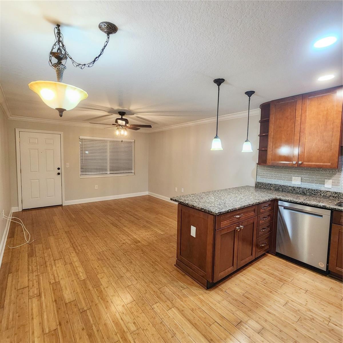 Image 6 of 26 For 8535 Blind Pass Drive 202