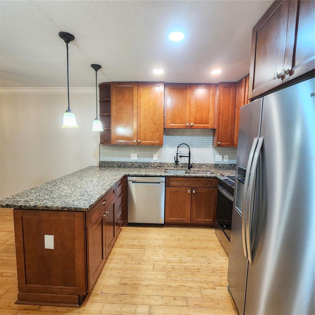 Image 7 of 26 For 8535 Blind Pass Drive 202