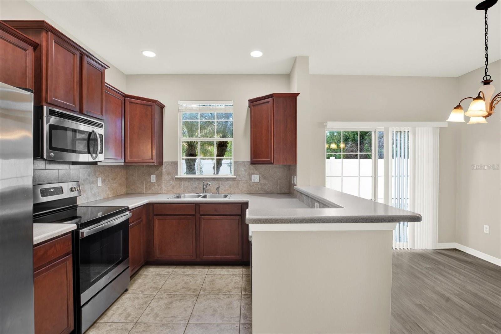 Image 3 of 38 For 8810 Moonlit Meadows Loop