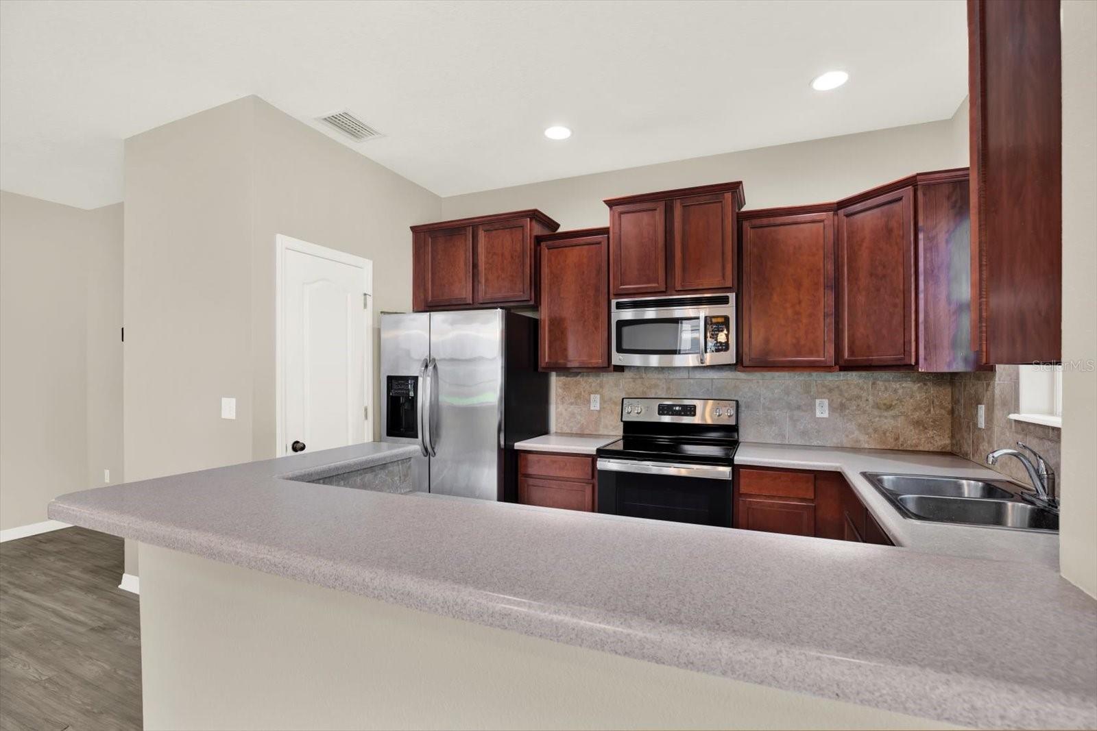 Image 4 of 38 For 8810 Moonlit Meadows Loop