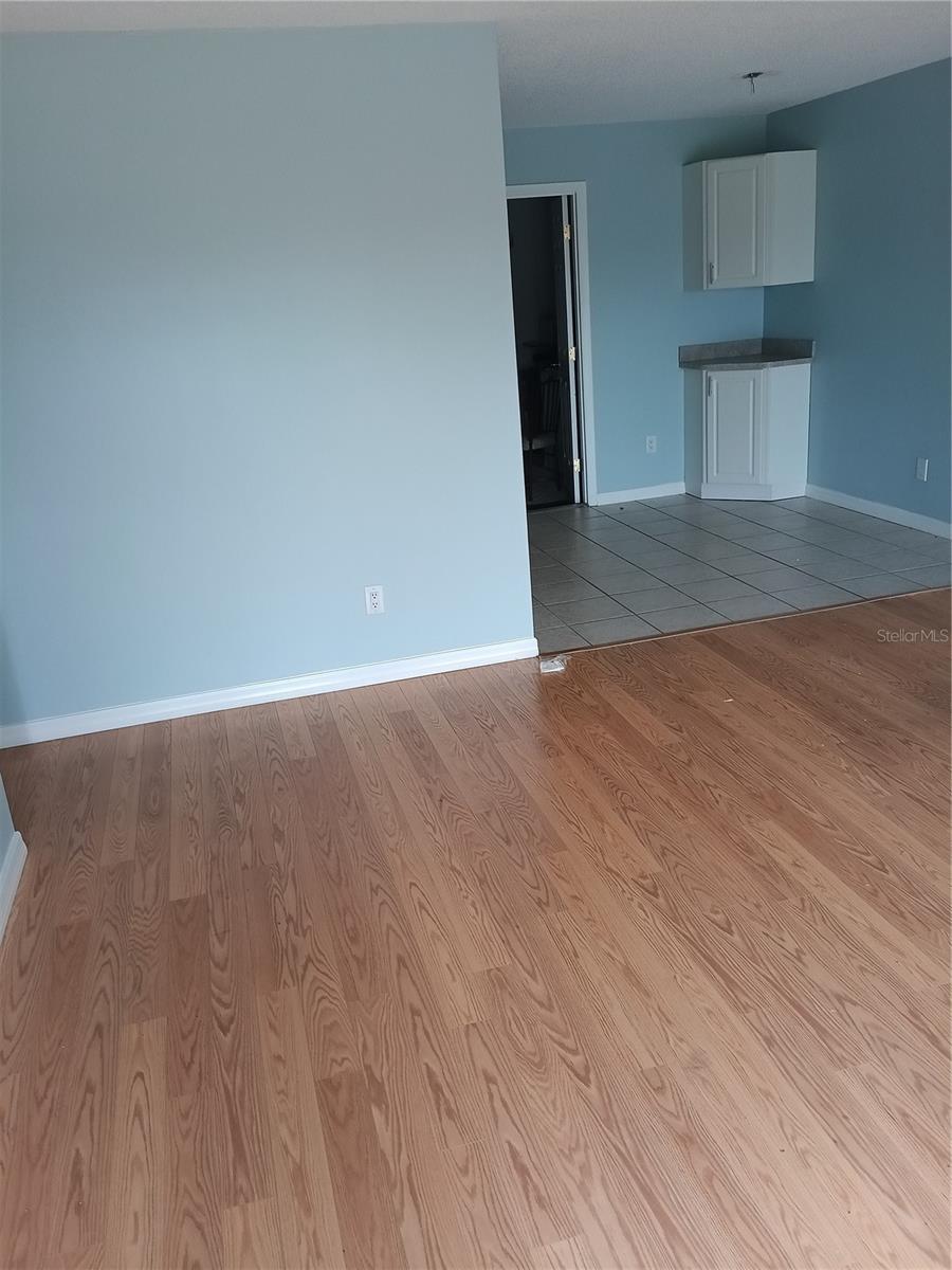 Image 4 of 14 For 1339 Queen Anne Drive C