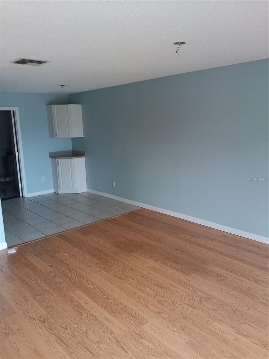 Image 5 of 14 For 1339 Queen Anne Drive C