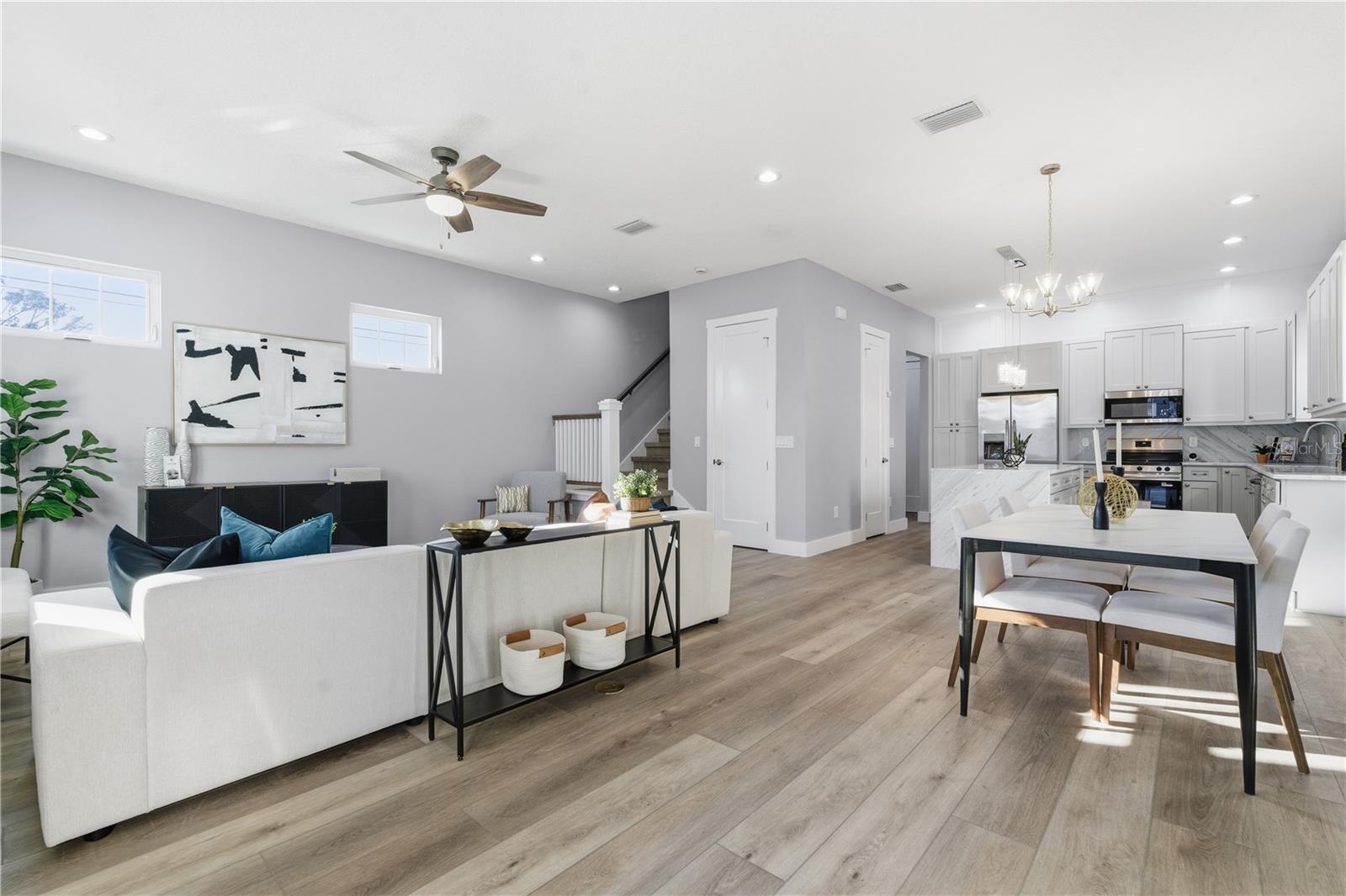 Image 4 of 18 For 3267 Emerson Avenue S