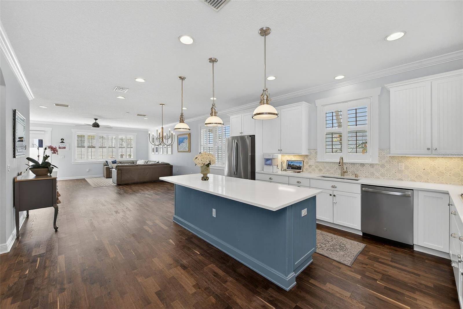 Image 5 of 40 For 3212 San Pedro Street