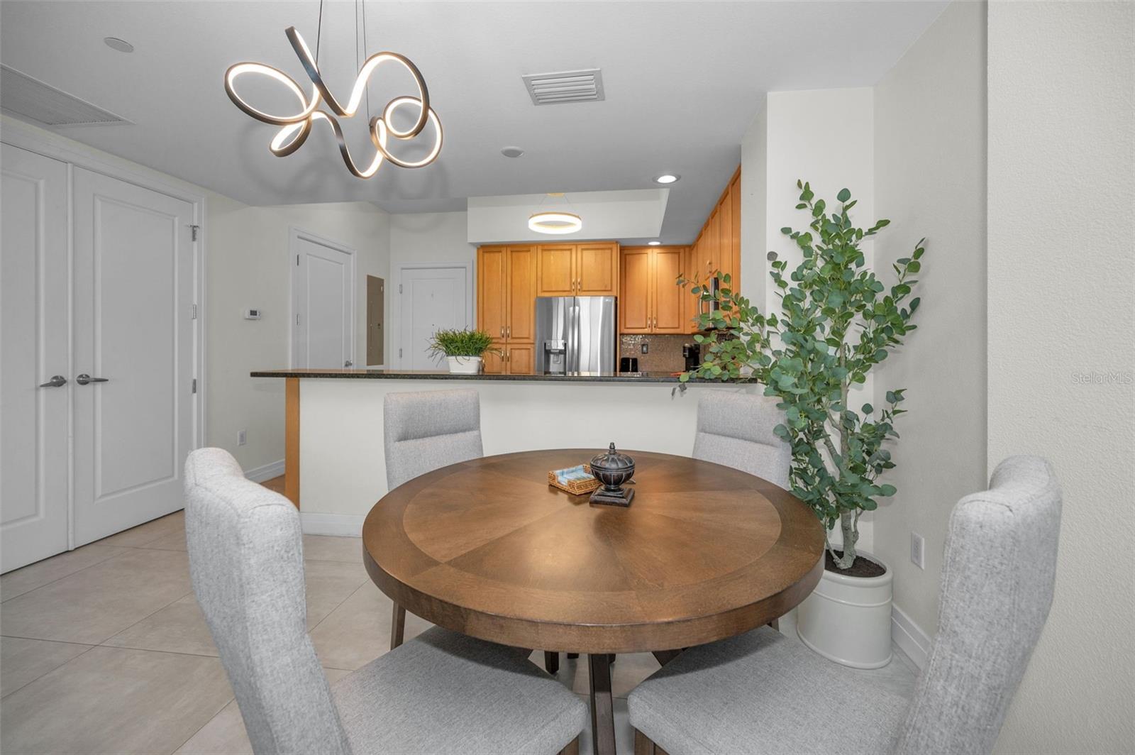 Image 12 of 65 For 331 Cleveland Street 310