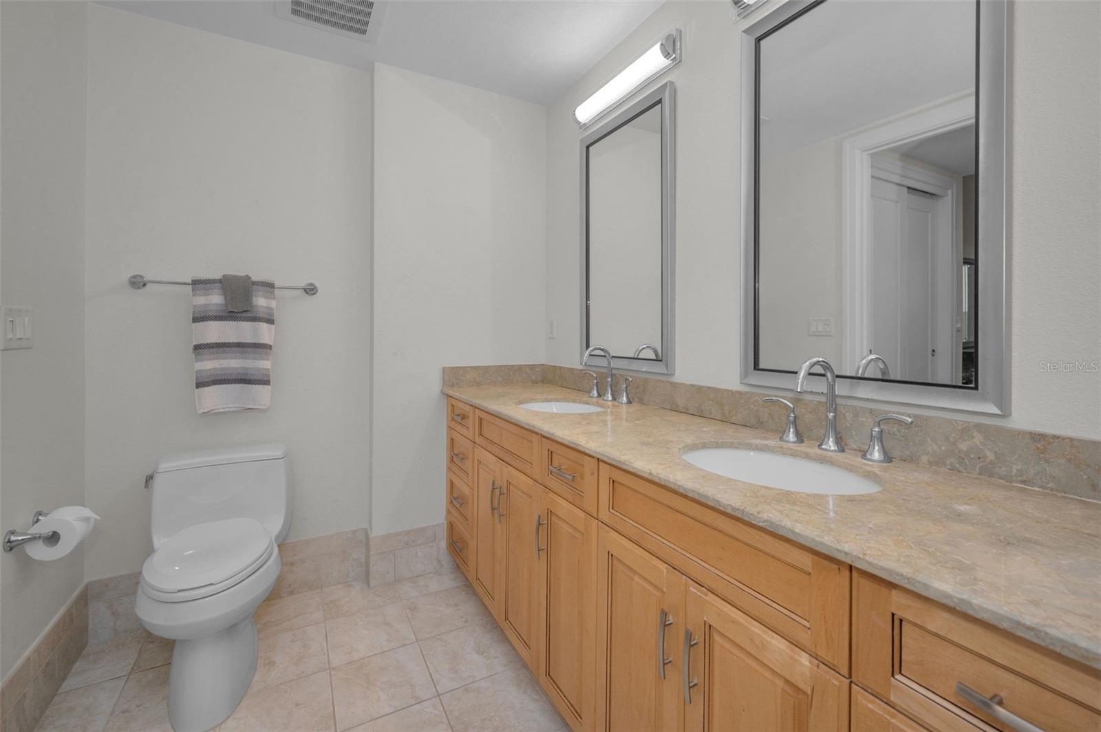 Image 32 of 65 For 331 Cleveland Street 310