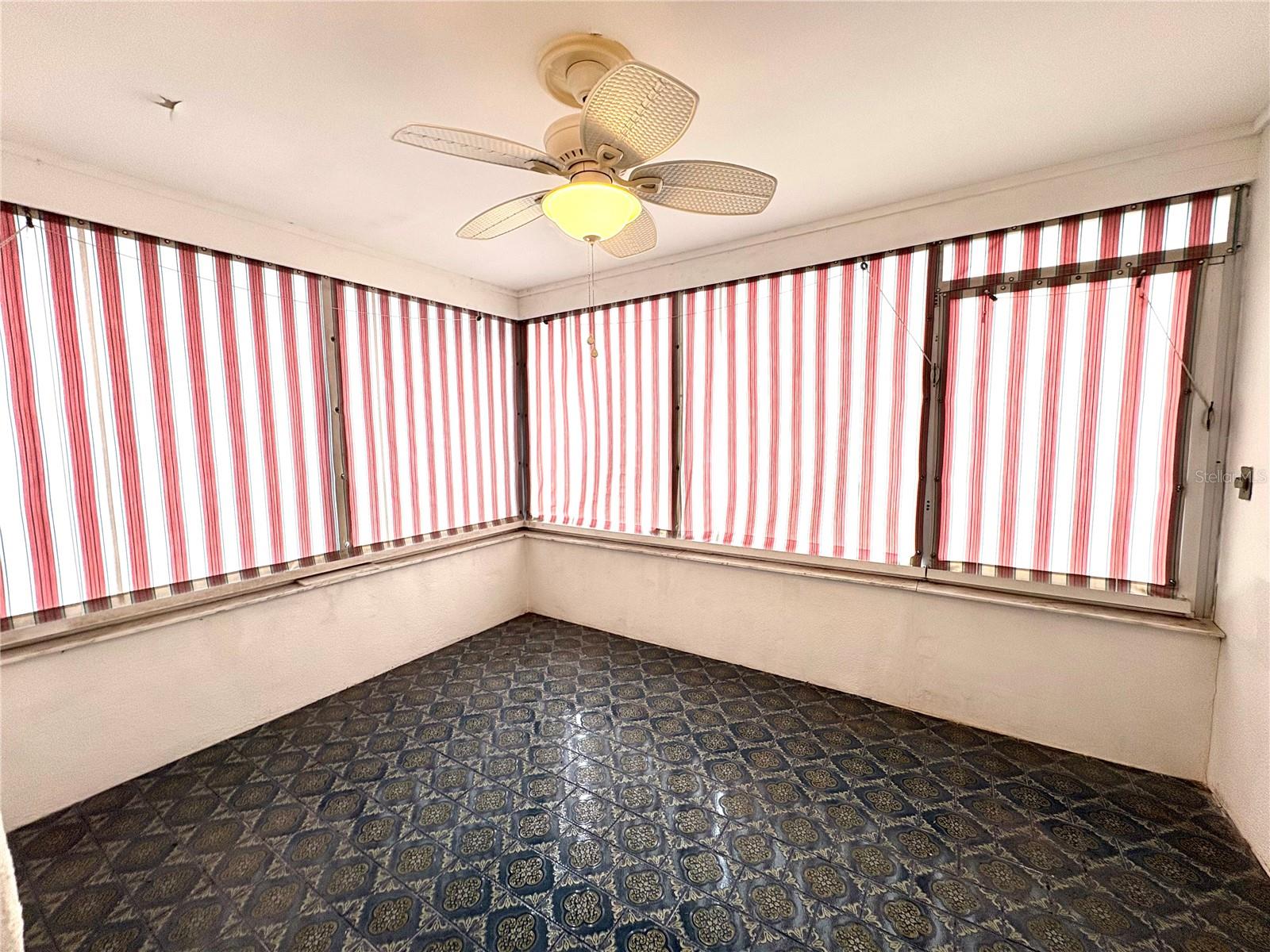 Image 25 of 34 For 3400 97th Terrace N