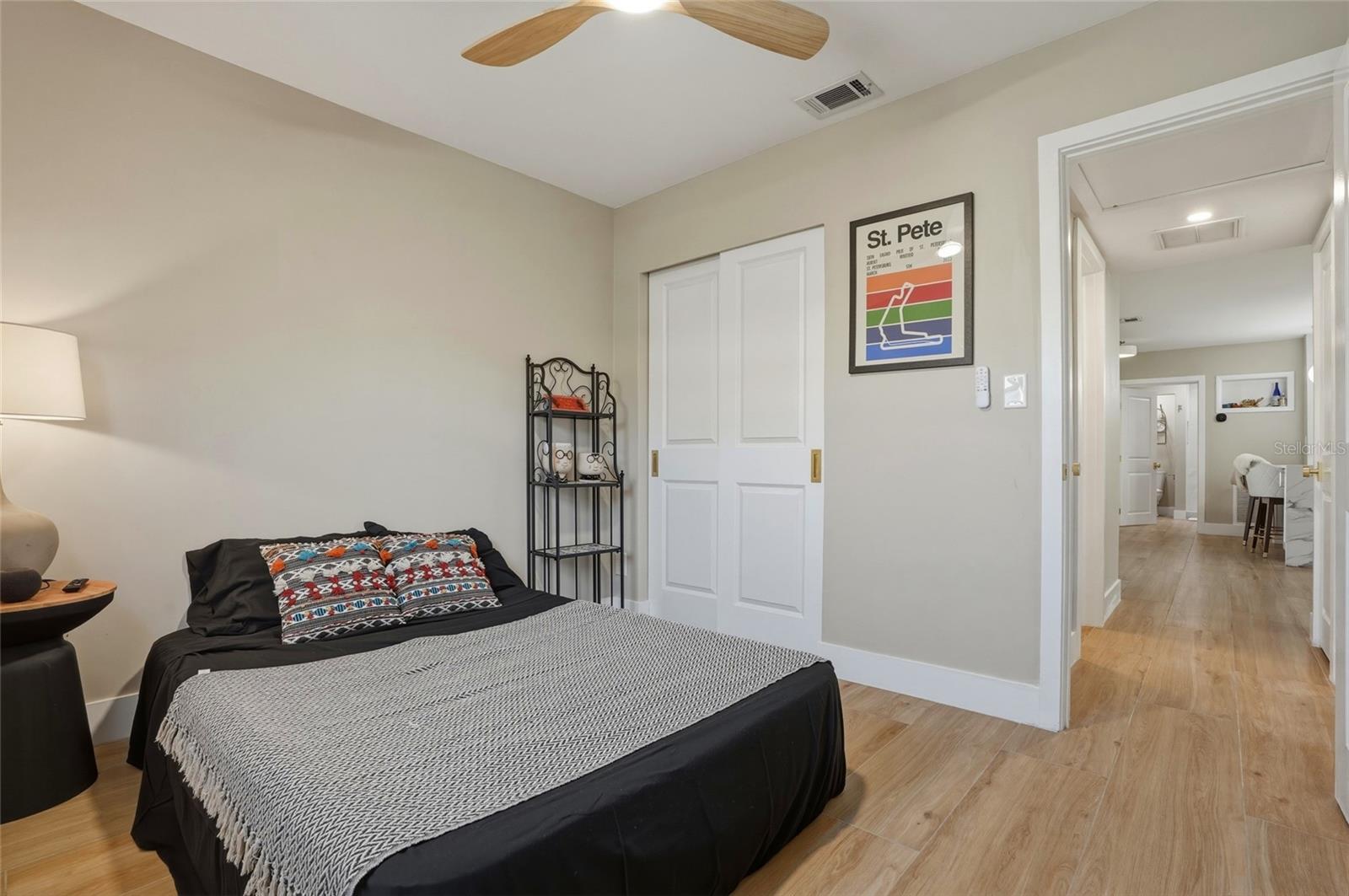 Image 23 of 40 For 411 42nd Avenue Ne