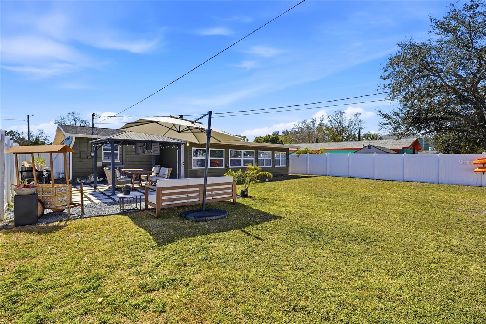 Image 33 of 40 For 411 42nd Avenue Ne