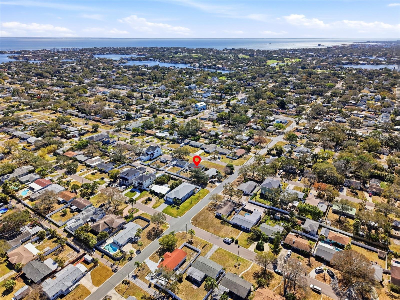 Image 40 of 40 For 411 42nd Avenue Ne