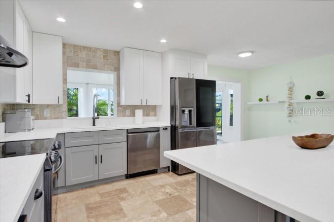 Listing photo id 8 for 14124 Kulig Court