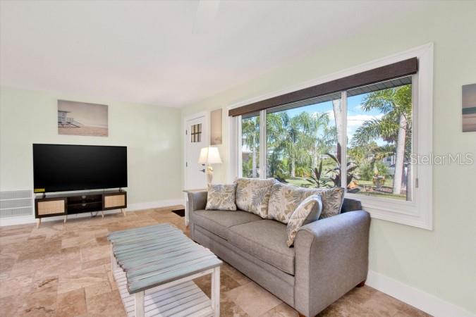 Listing photo id 12 for 14124 Kulig Court