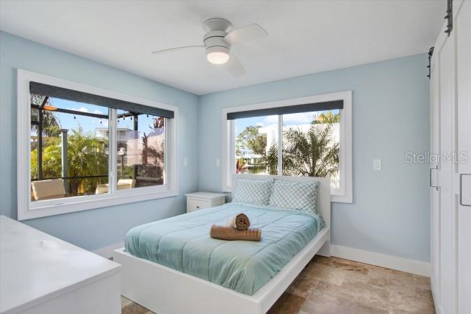 Listing photo id 13 for 14124 Kulig Court