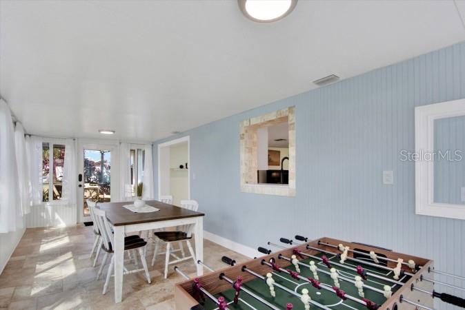 Listing photo id 25 for 14124 Kulig Court