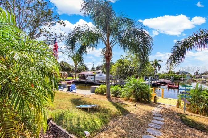 Listing photo id 3 for 14124 Kulig Court