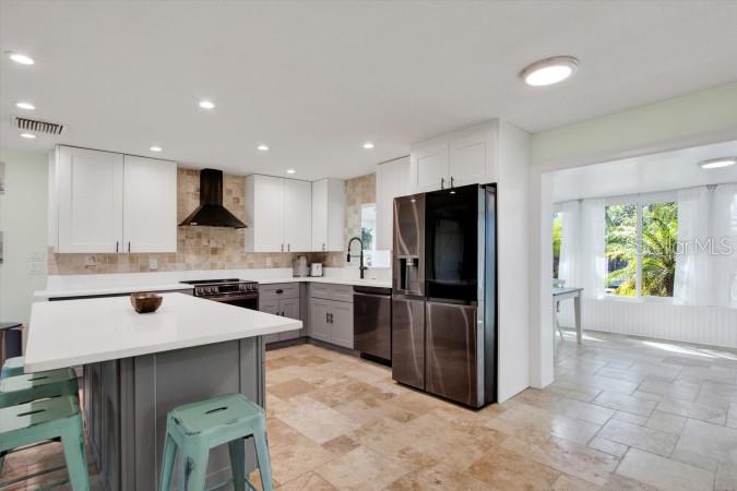 Listing photo id 6 for 14124 Kulig Court